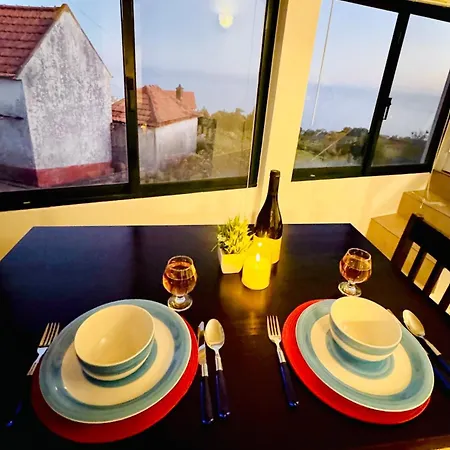Coastal Serenity Ground Floor Ocean Views With Private Parking In Calheta Apartmán